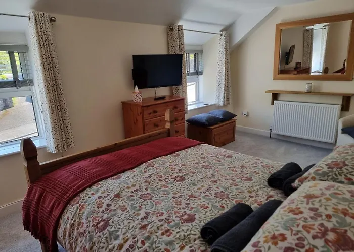 Cosy Cottage In A Quaint Village In North Devon.