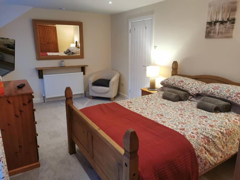 Holiday home Cosy In A Quaint Village In North Devon. Bideford